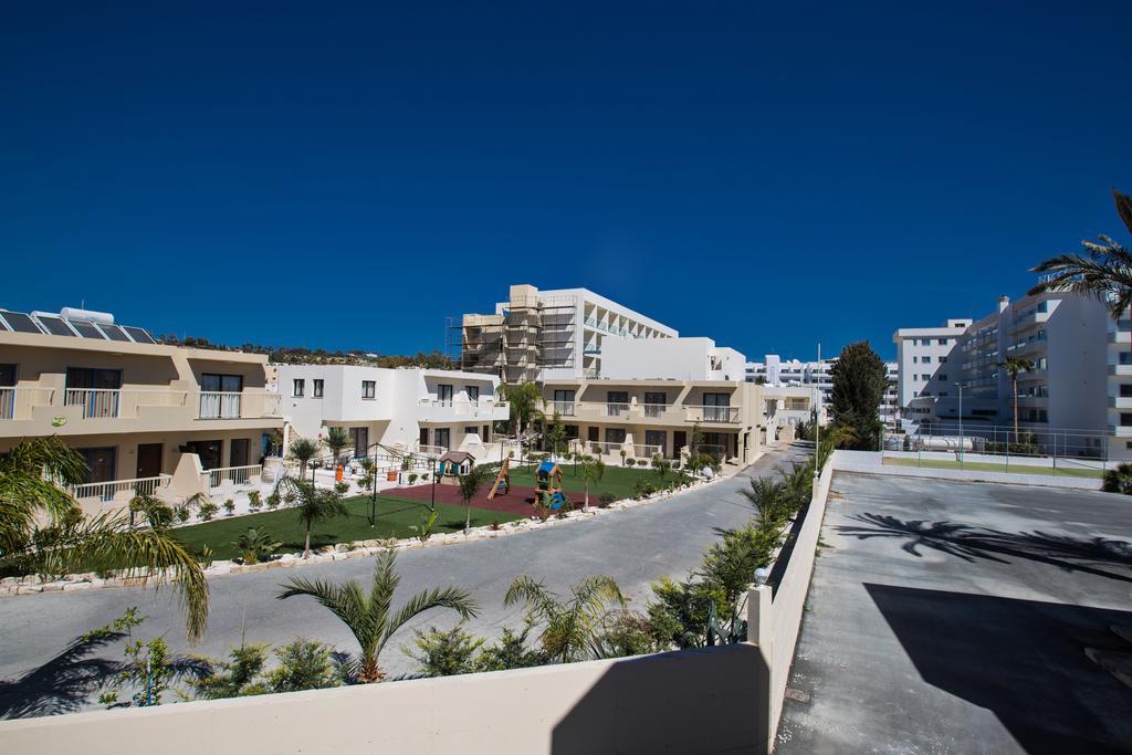 Napiana Apartments Ayia Napa Bagian luar foto