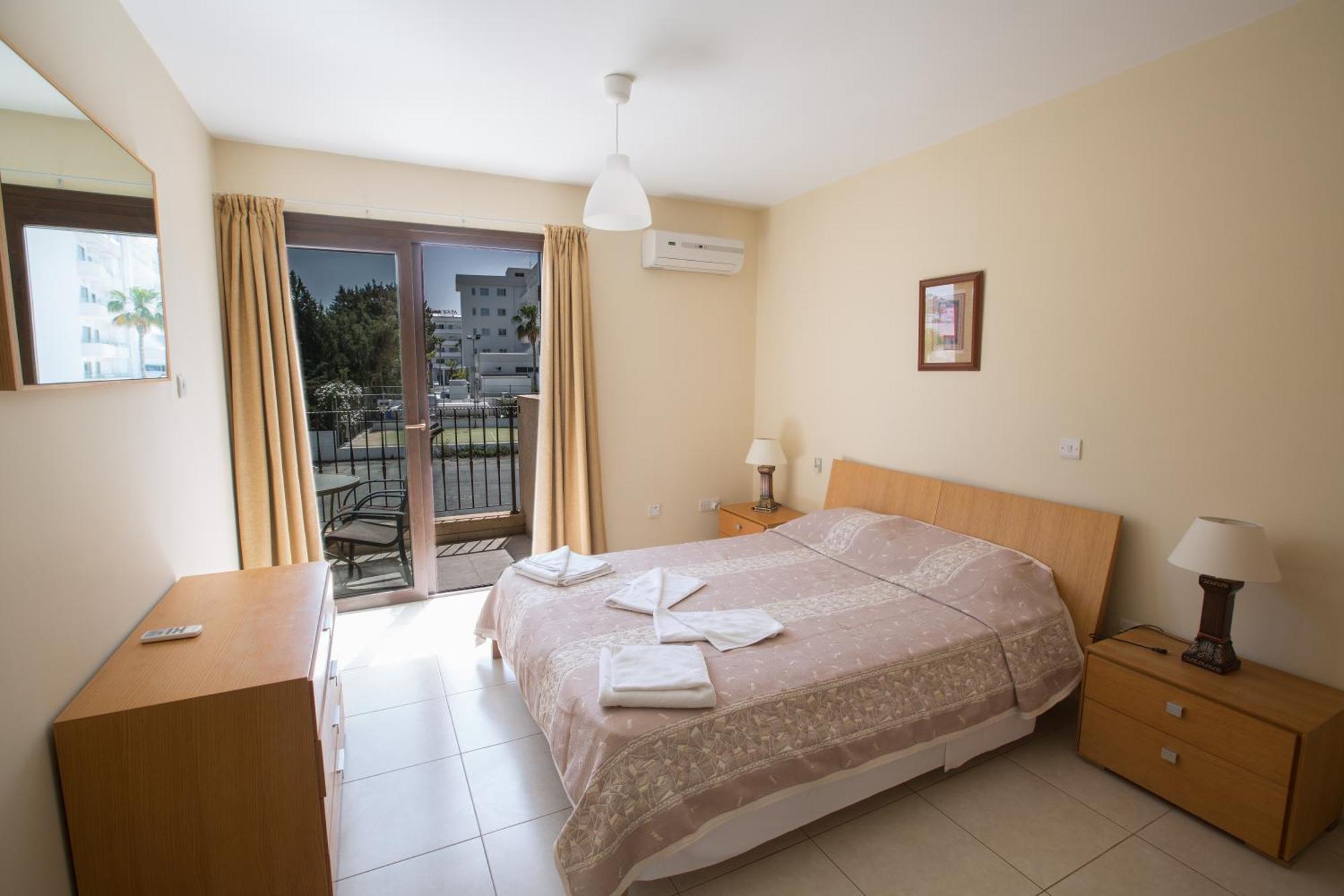 Napiana Apartments Ayia Napa Ruang foto