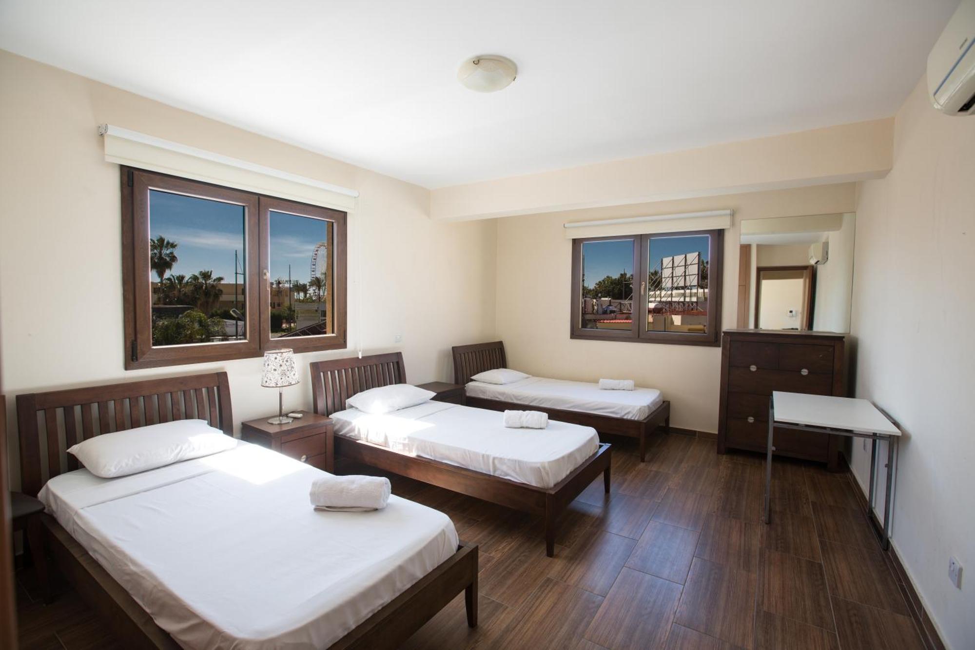 Napiana Apartments Ayia Napa Ruang foto