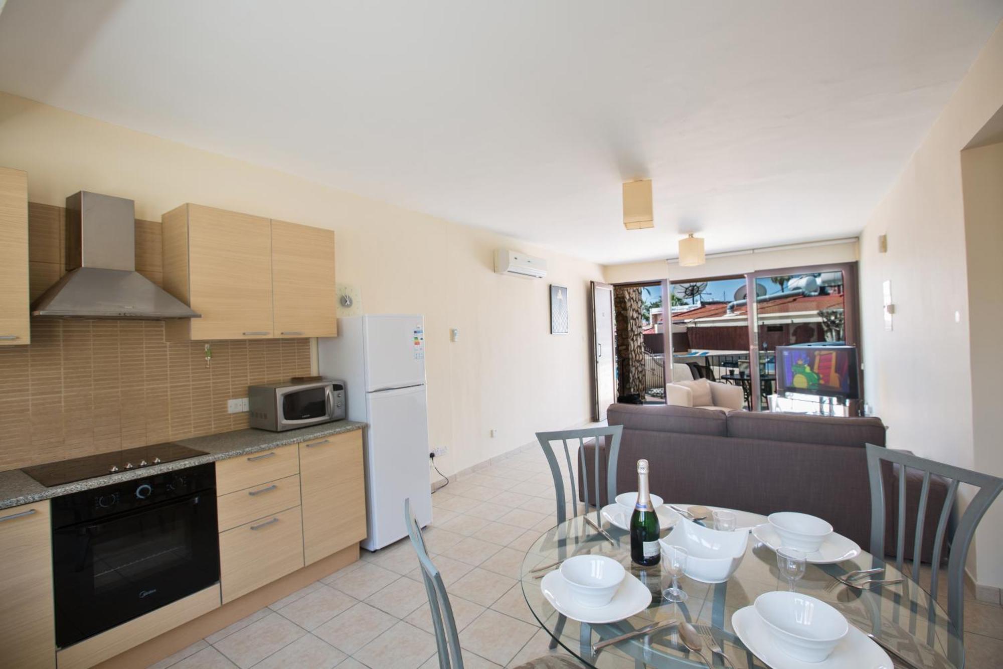 Napiana Apartments Ayia Napa Ruang foto