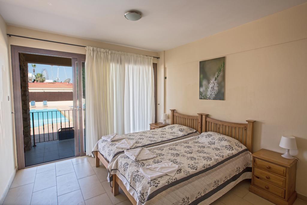 Napiana Apartments Ayia Napa Bagian luar foto