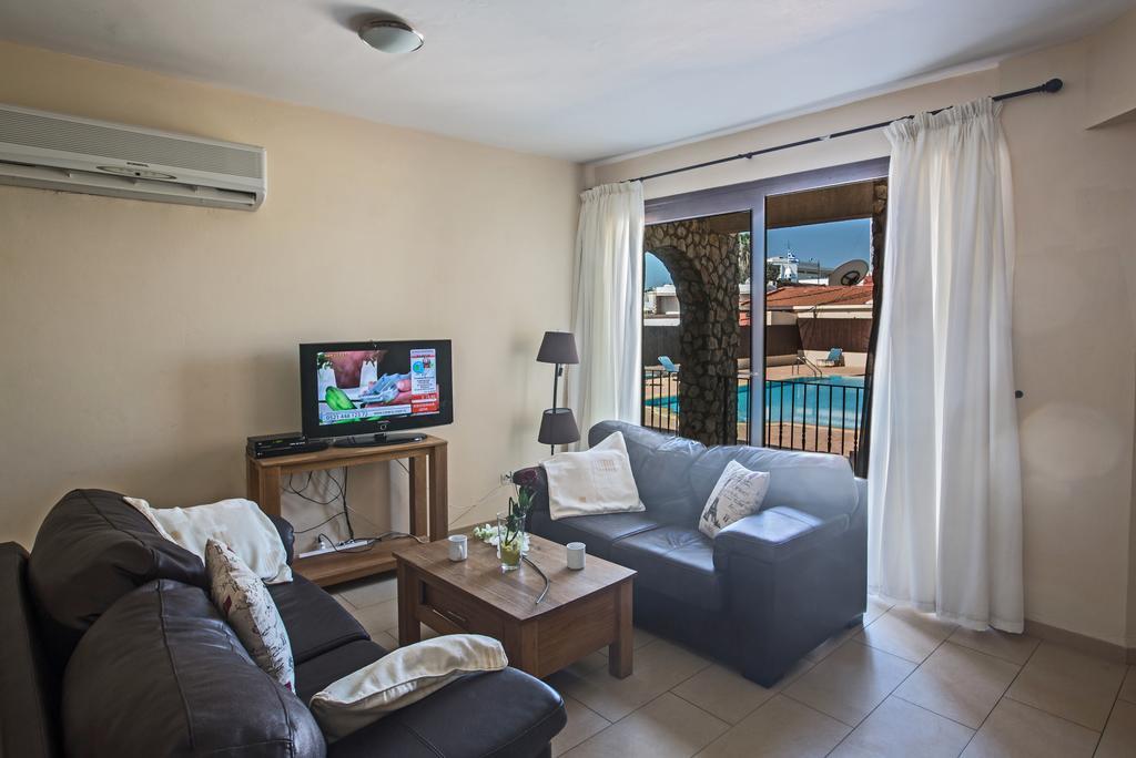 Napiana Apartments Ayia Napa Bagian luar foto